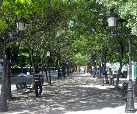 A Stunning Old San Juan Photo Tour - Paseo de la Princesa